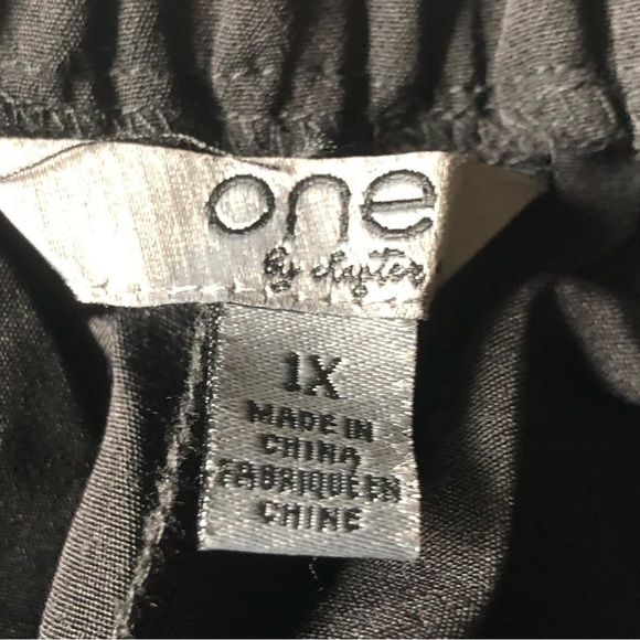 One By Chapter One Pull On Kick Flare Ankle Pants Size 1X - Picture 4 of 9